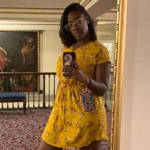 Meet your Posher, Tia